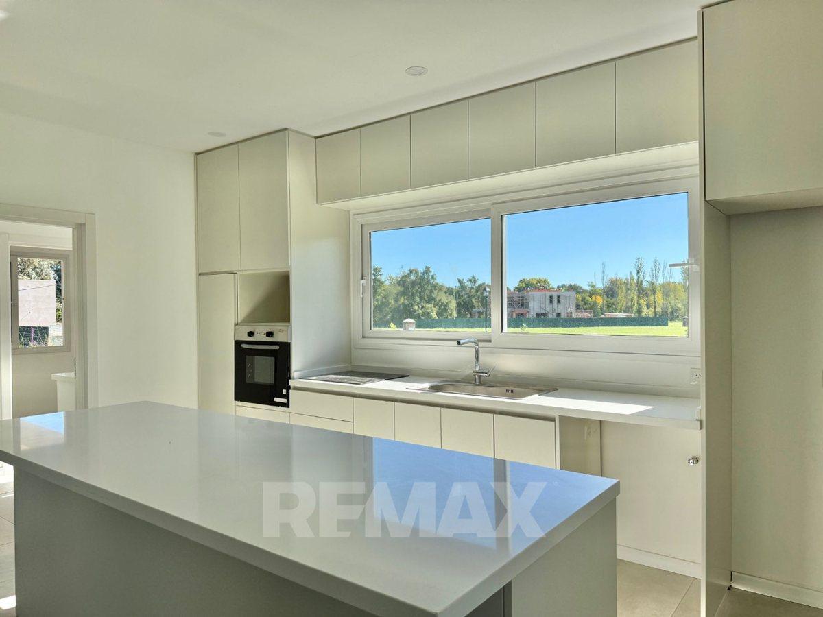 Foto de VENTA CASA 5 AMB. TILBURY PILARA FINANCIACIÓN, imagen 1