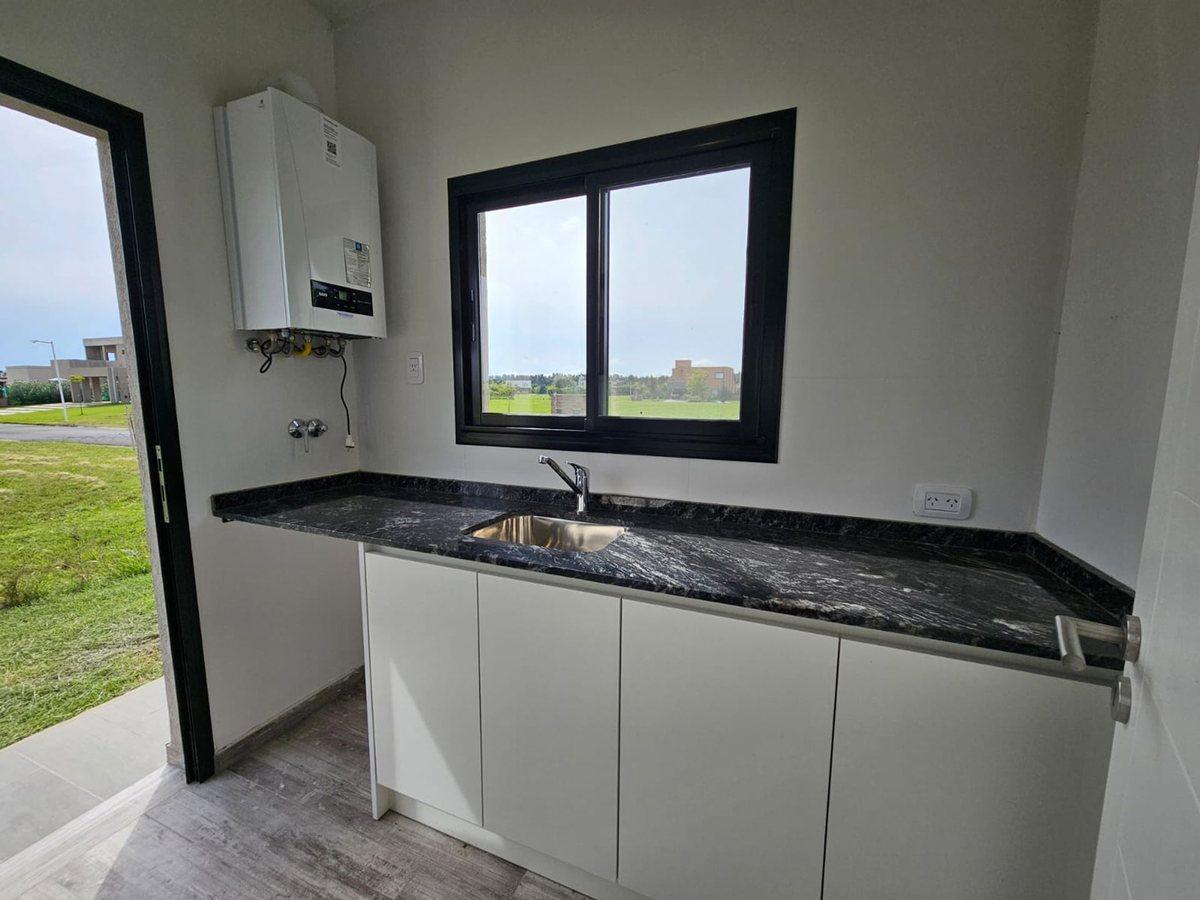 Foto de VENTA CASA 4 AMBIENTES BARRIO MONET LOS CARDALES, imagen 4