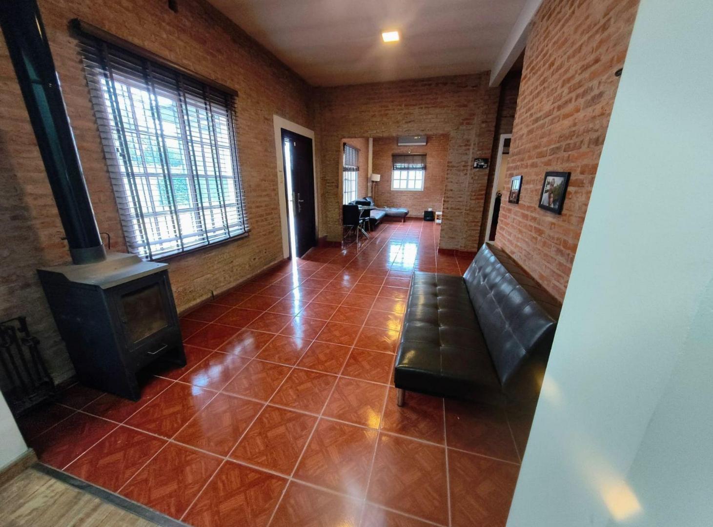 Foto de VENTA QUINTA 6 AMBIENTES PTE DERQUI PILAR 995 MTS, imagen 4