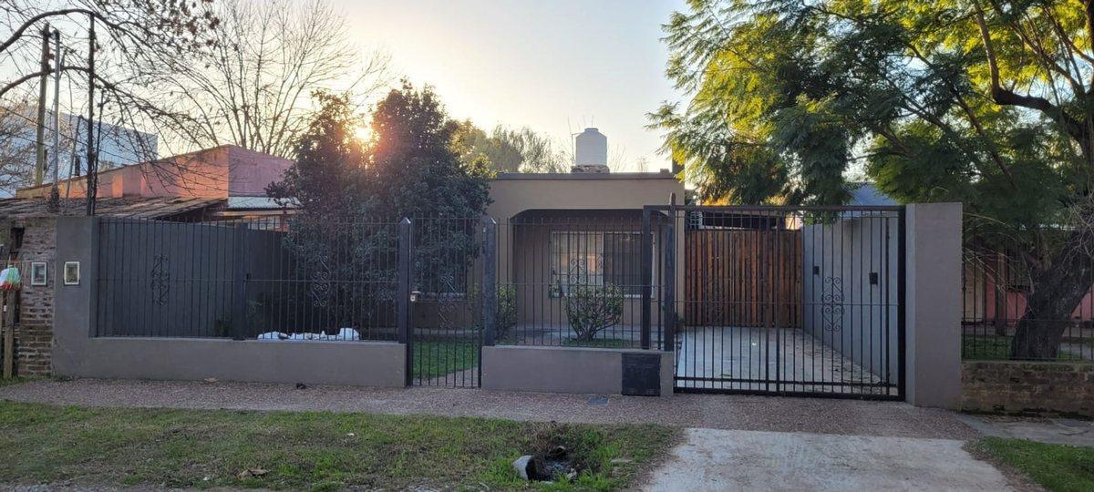 Foto de VENTA CASA 3 AMBIENTES EN DEL VISO, imagen 1