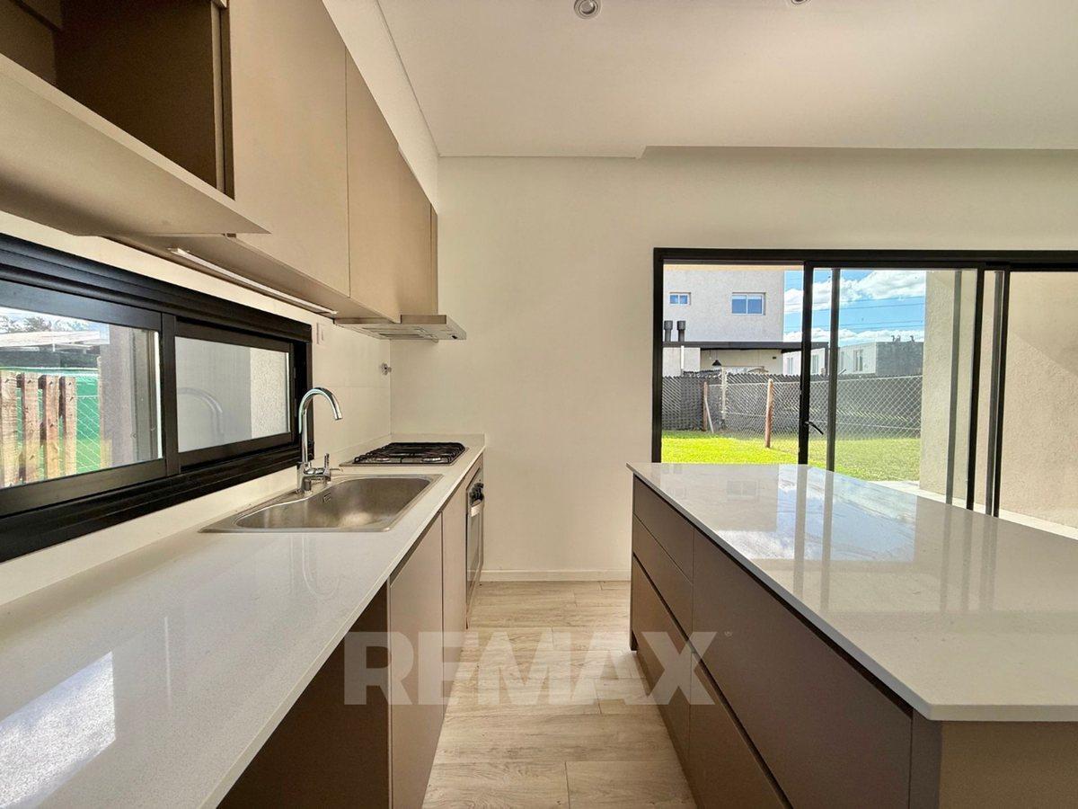 Foto de VENTA DUPLEX 4 AMB. A ESTRENAR SPRINGPARK PILAR, imagen 1