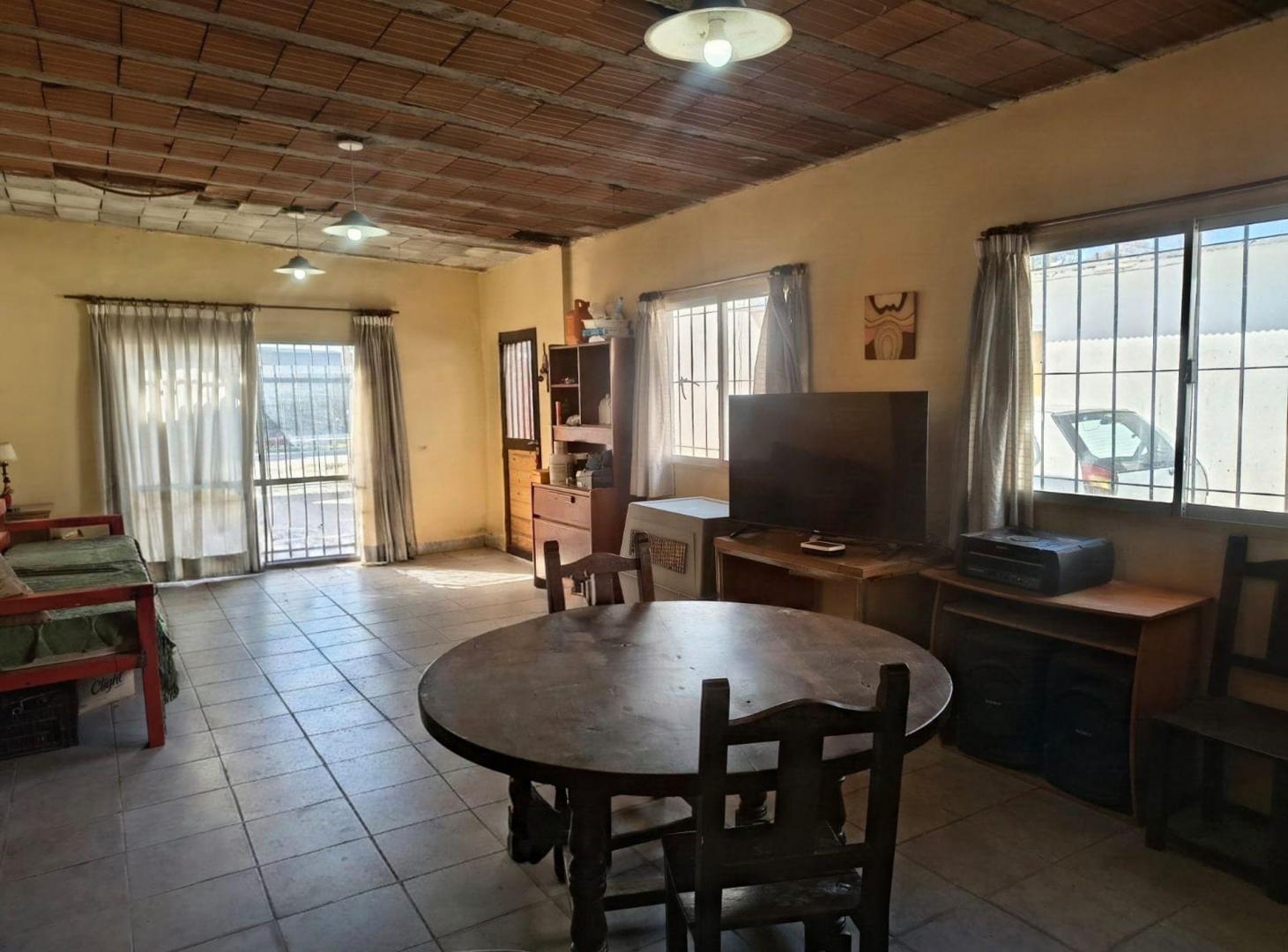 Foto de VENTA CASA MULTIFAMILIAR 11 AMB PILAR, imagen 5
