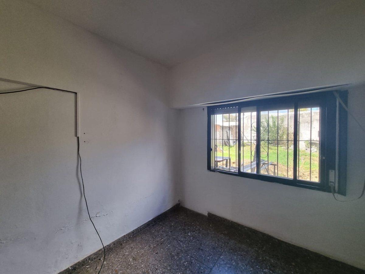 Foto de VENTA CASA GRAND BOURG A REFAC LOCAL APTO CREDITO, imagen 5