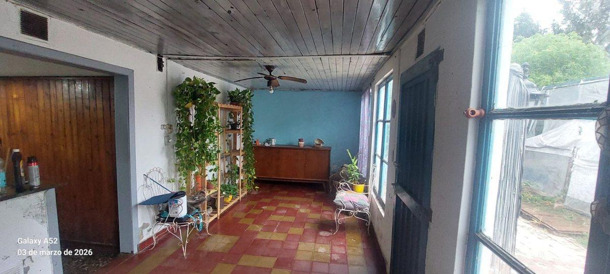 Foto de VENTA CASA 4 AMB DEL VISO MAS DPTO 2 AMB, imagen 2