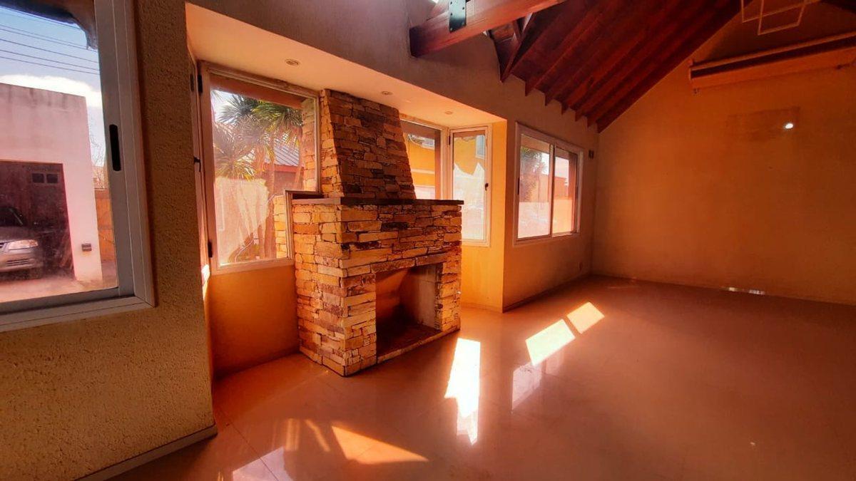 Foto de CASA EN VENTA 3 AMB JOSE C PAZ A RECICLAR, imagen 3