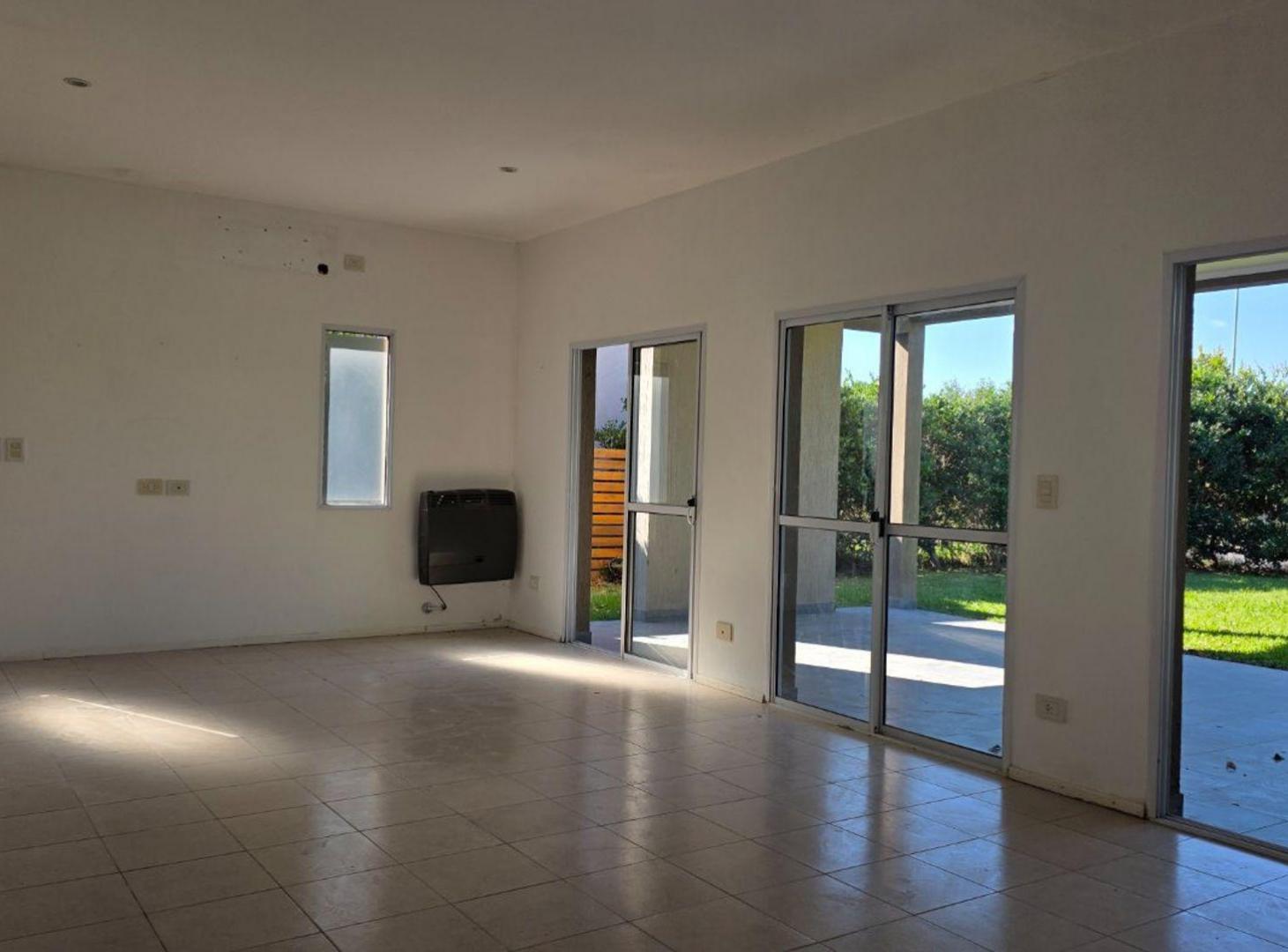 Foto de VENTA CASA 4AMB SAN EDUARDO PILAR DEL ESTE, imagen 4