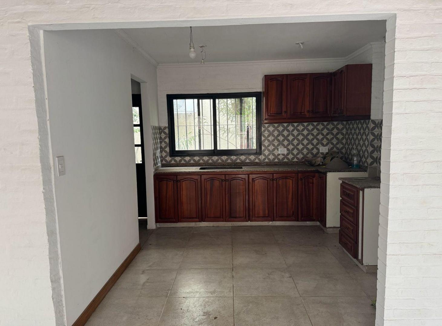 Foto de VENTA CASA APTA CREDITO COUNTRY CHAMPAGNAT PILAR, imagen 2