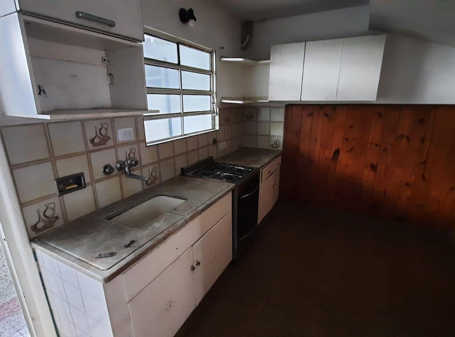 Foto de VENTA CASA 3 AMBIENTES VILLA MARTELLI COCHERA, imagen 1