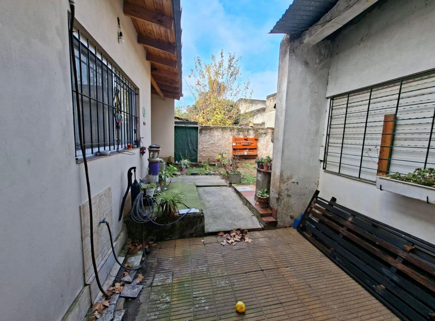 Foto de VENTA LOTE GRAN POTENCIAL EN VILLA DEL PARQUE, imagen 1