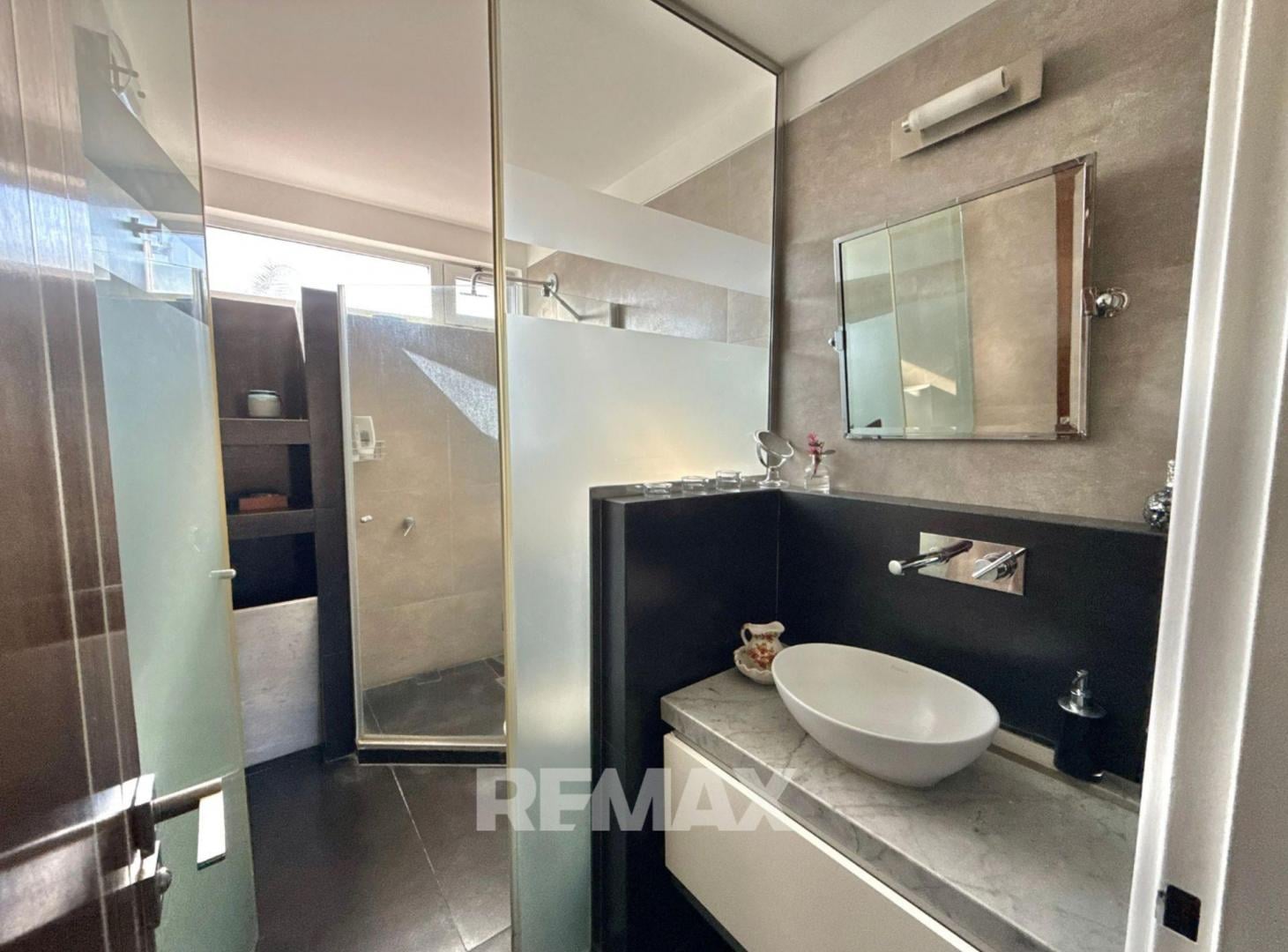 Foto de VENTA CASA EN LAS CONDES 5 ambientes– PILAR UF20, imagen 2