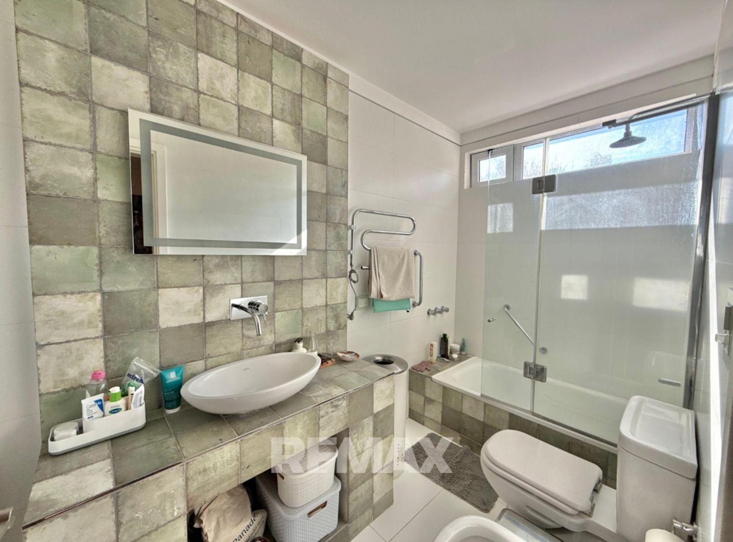 Foto de VENTA CASA EN LAS CONDES 5 ambientes– PILAR UF20, imagen 1