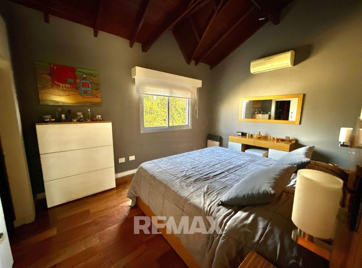 Foto de VENTA CASA EN LAS CONDES 5 ambientes– PILAR UF20, imagen 4