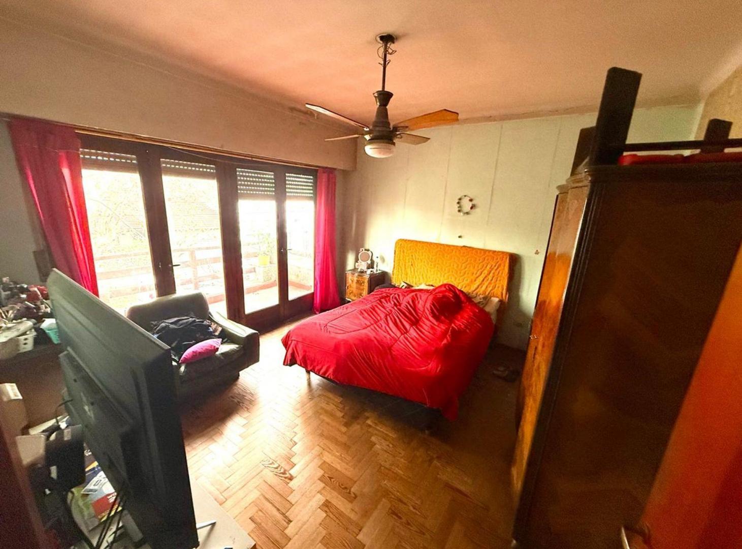 Foto de VENTA DEPARTAMENTO PH 4 AMB BANFIELD, imagen 2