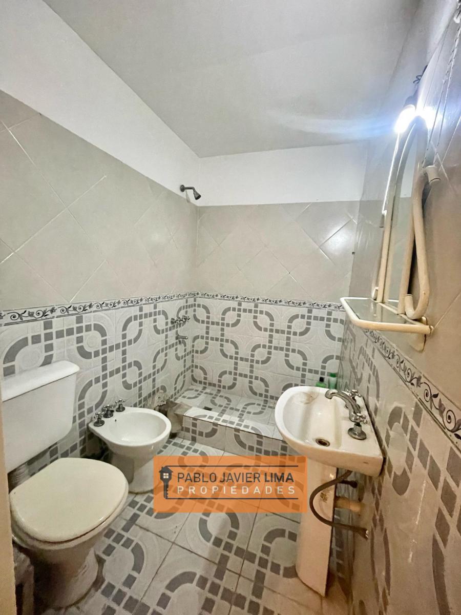 VENTA DE DEPARTAMENTO TIPO CASA 2 AMB FTE EN CASEROS - TRES DE FEBRERO