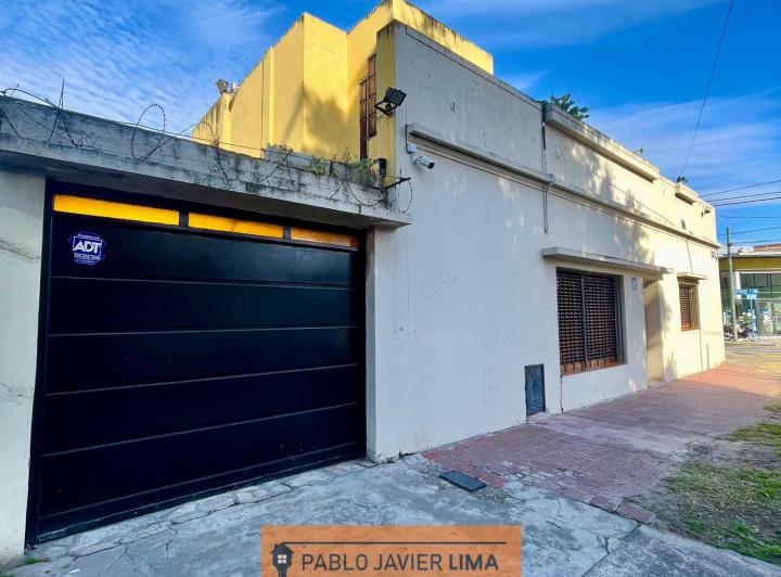 VENTA CASA 4 AMB - COCHERA - QUINCHO Y PARRILLA - CASEROS - TRES DE FEBRERO
