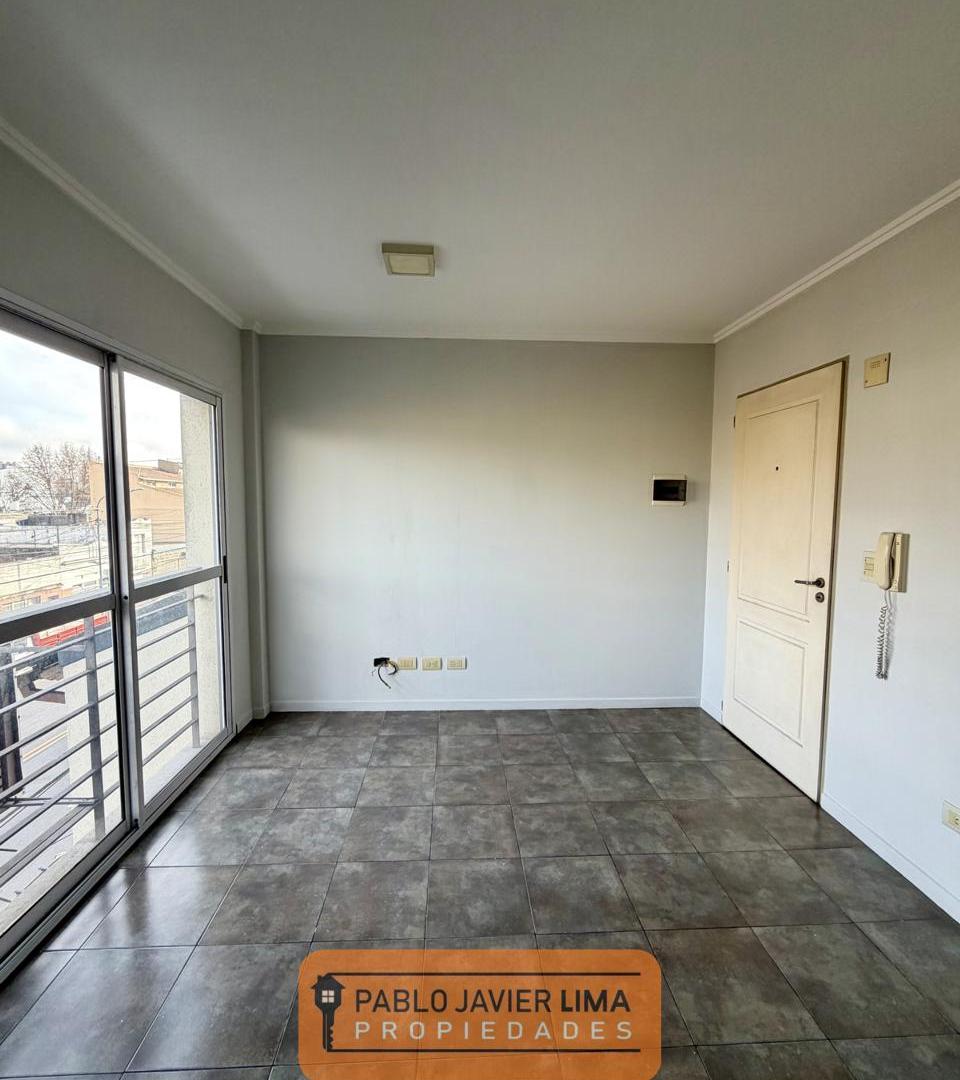 Foto de ALQUILER - DEPARTAMENTO 2 AMB - CASEROS - TRES DE FEBRERO, imagen 1
