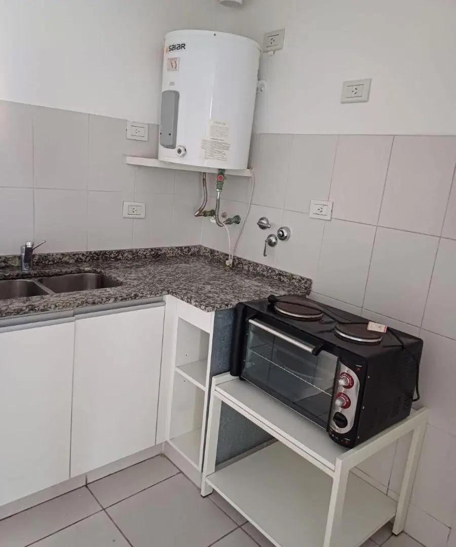 DEPARTAMENTO EN ALQUILER - UN DORMITORIO C/ PLACARD - TERRAZA - AV. SANTA FE - ZONA CÉNTRICA!! 3