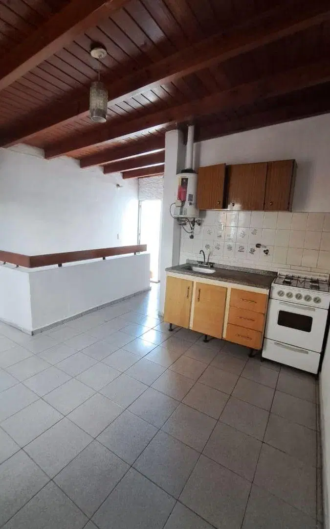 DEPARTAMENTO UN DORMITORIO - EN ALQUILER - BARRIO ZUMARÁN - A MTS. DE BV. LOS GRANADEROS!! 1