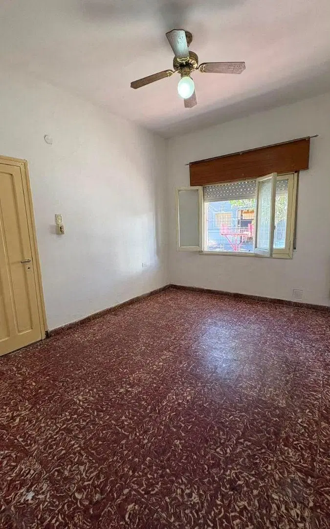 CASA EN ALQUILER - DOS DORMITORIOS - BARRIO LA FRANCE 4