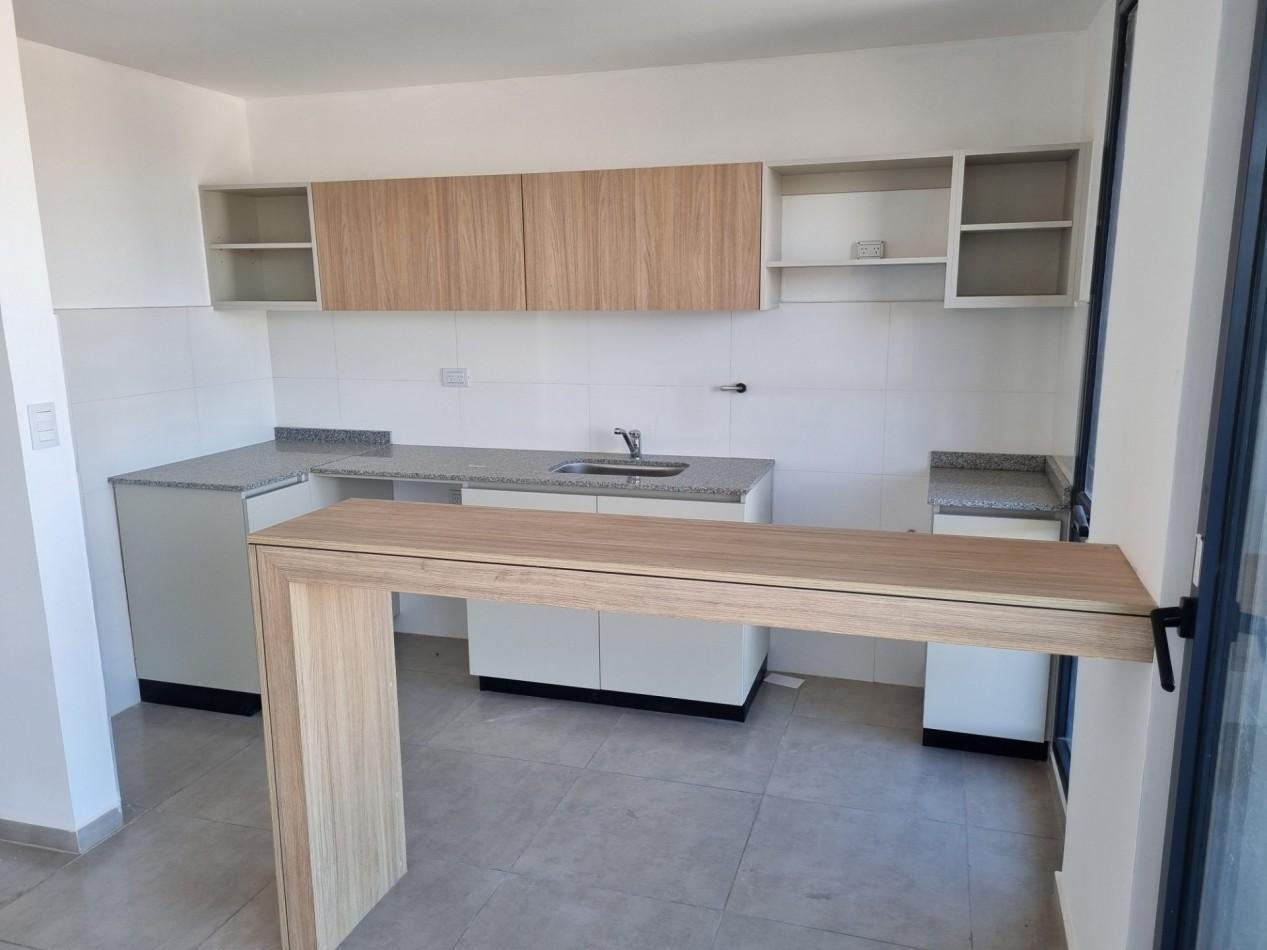 Foto de ALQUILER ANUAL DPTO 2 DORMITORIOS, 2 BAÑOS Y COCHERA CENTRO VILLA, imagen 1