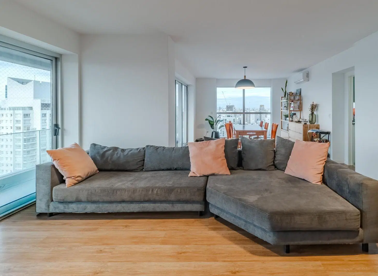 Venta - Alquiler - Departamento 4 Ambientes - 2 Cocheras - Full Amenities - Torre Bella - Palermo 2