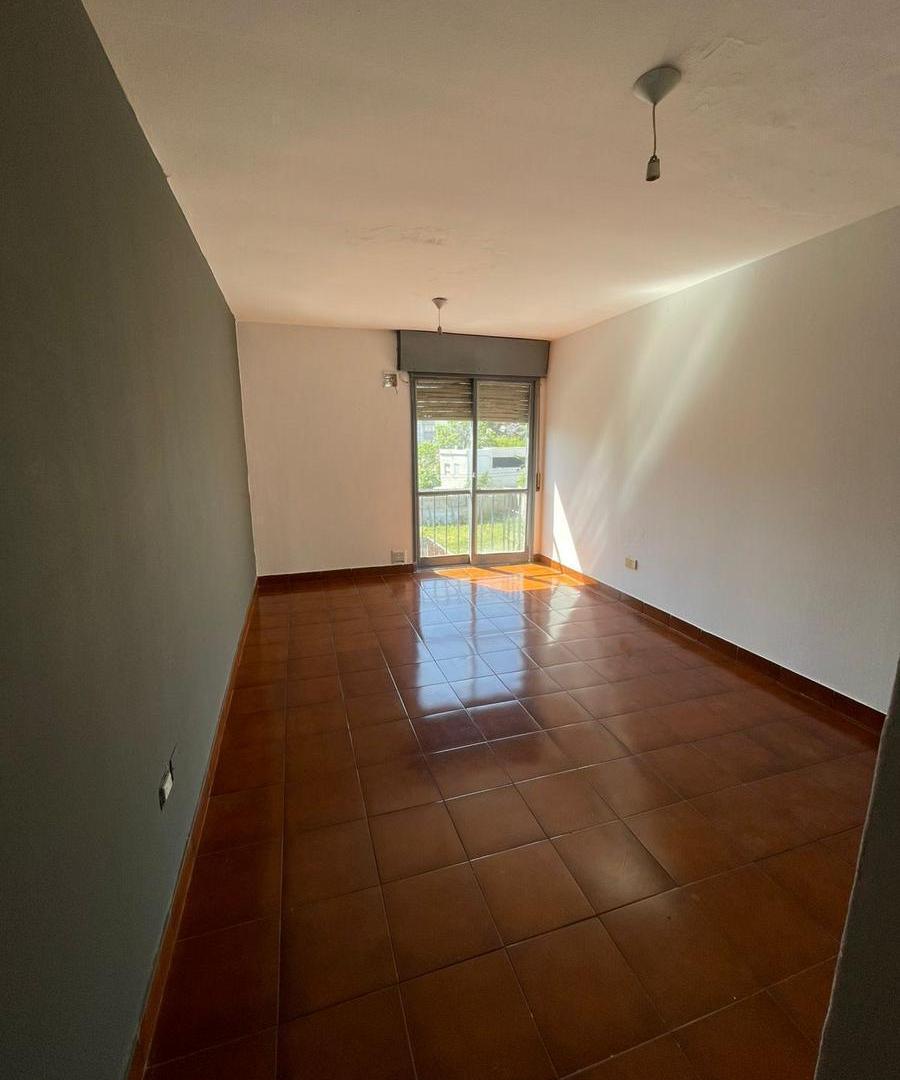 Departamento en venta en Alberdi dos dormitorios APTO CREDITO