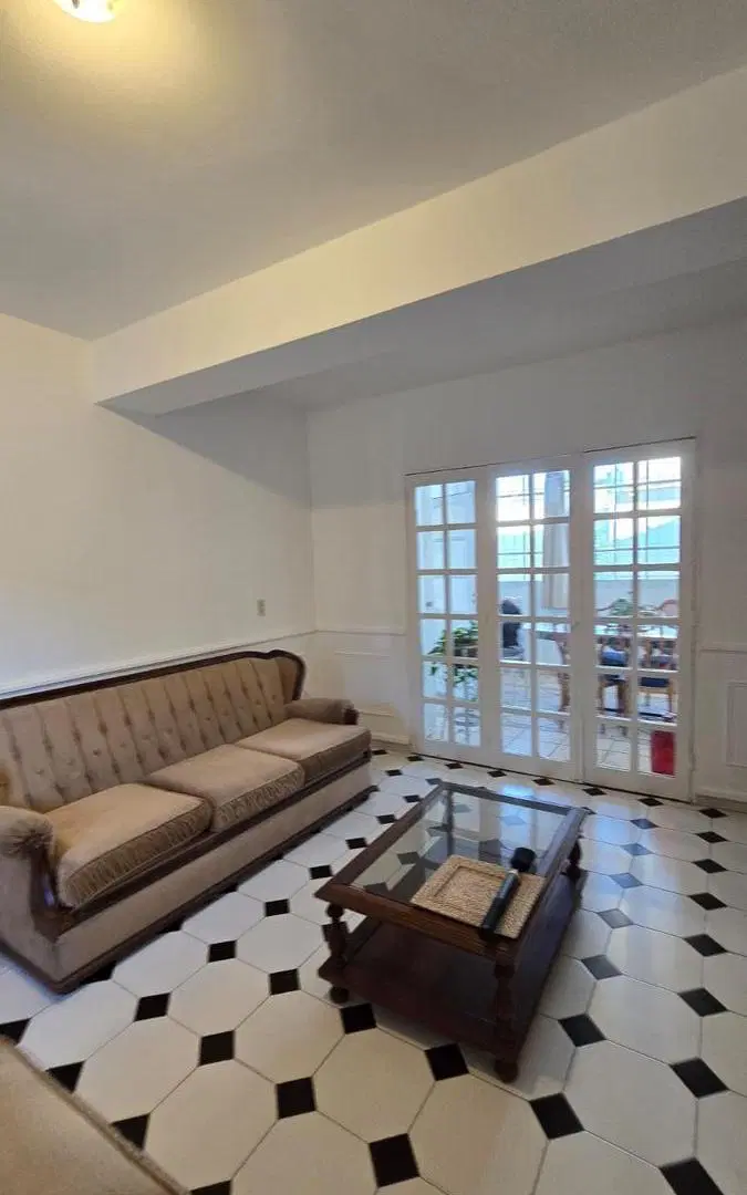 Se vende casa cuatro dormitorios mas departamento en Alto Verde . APTO CREDITO 3