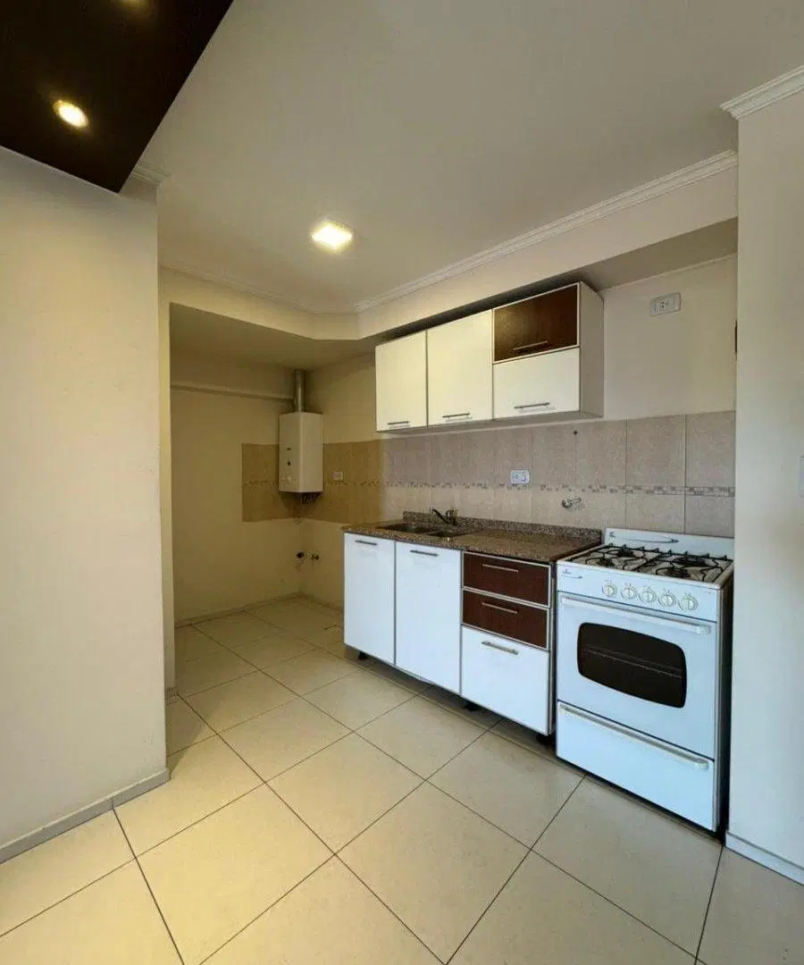 Departamento 1 dormitorio con balcon en nueva cordoba 3