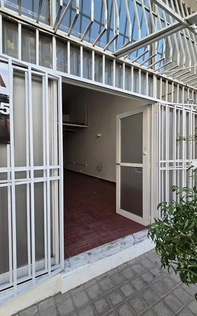 Gran local en venta o alquiler en Barrio Centro de Córdoba 4