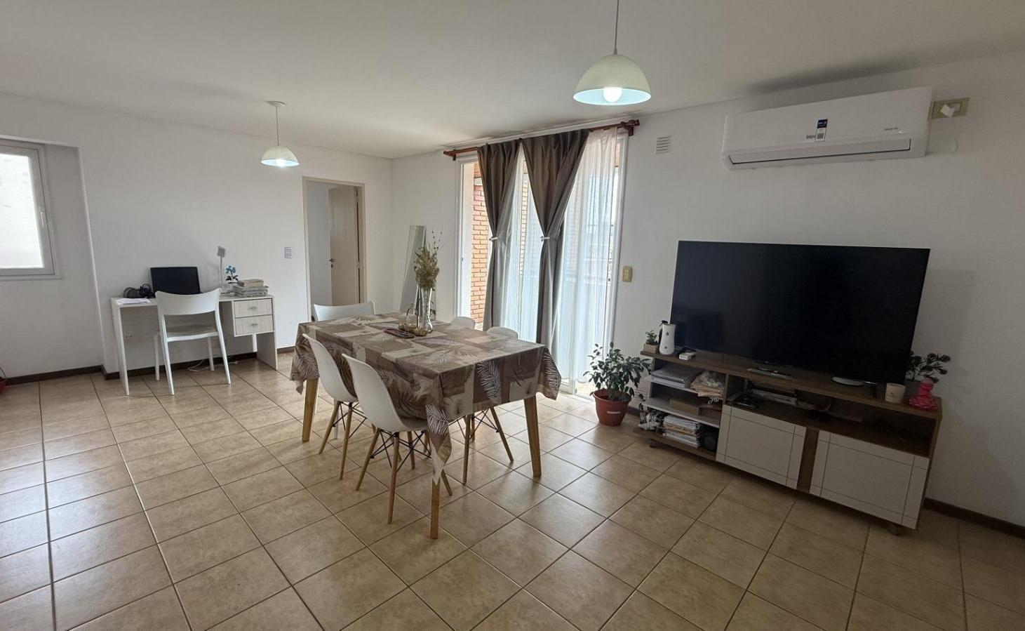 Foto de Gran departamento en venta un dormitorio 2 balcones, imagen 1