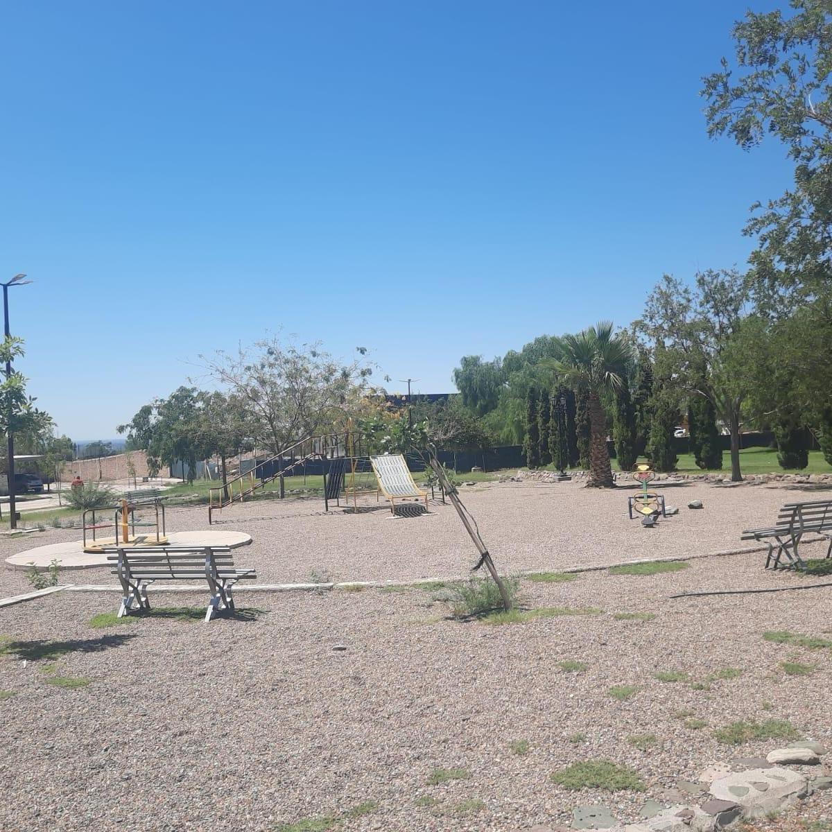 Venta Lote en Barrio Privado La Bastilla (Muy Cerca del Dalvian) 4