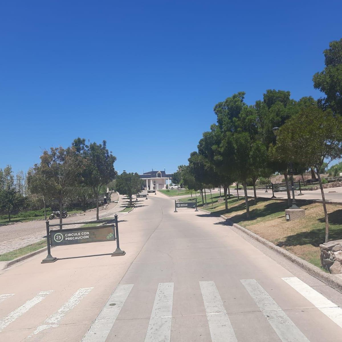 Venta Lote en Barrio Privado La Bastilla (Muy Cerca del Dalvian) 5