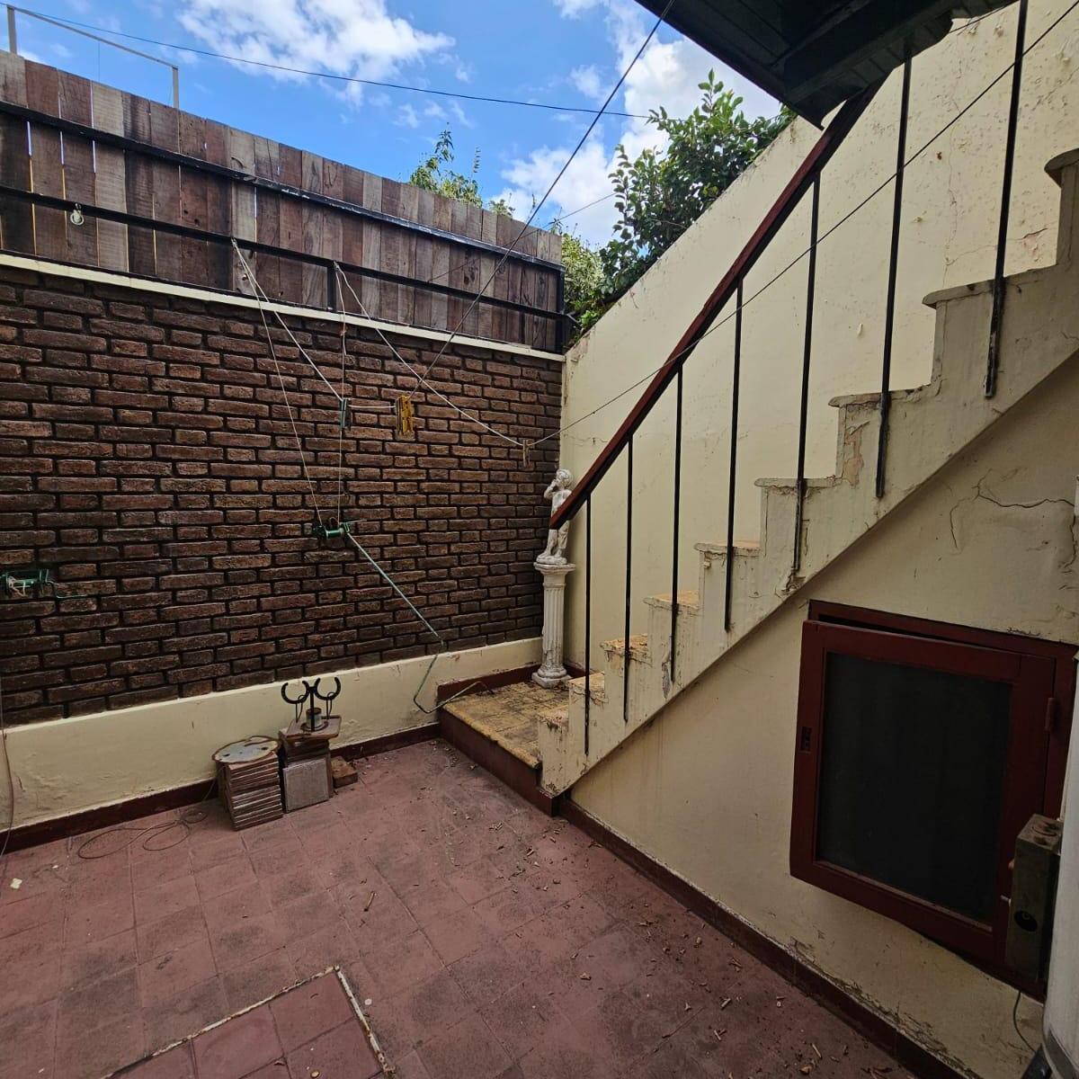 Alquiler Gran Casa en Barrio Bombal Apta Comercio 2