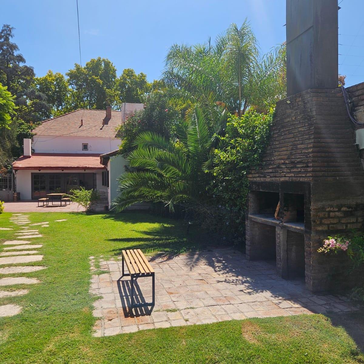 Venta Casa en Arístides Villanueva a 2 Cuadras del Parque General San Martín 3