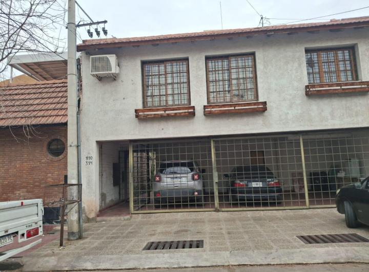 Dúplex en alquiler, calle Juan B Justo de Godoy Cruz. 3