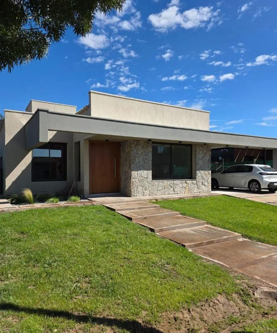 Casa en venta Barrio Lar de Vieytes III. 2