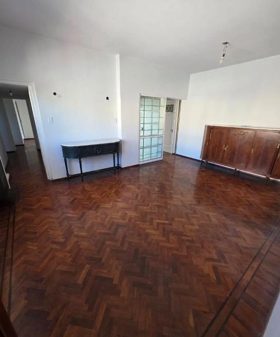 Alquiler departamento con cochera 4