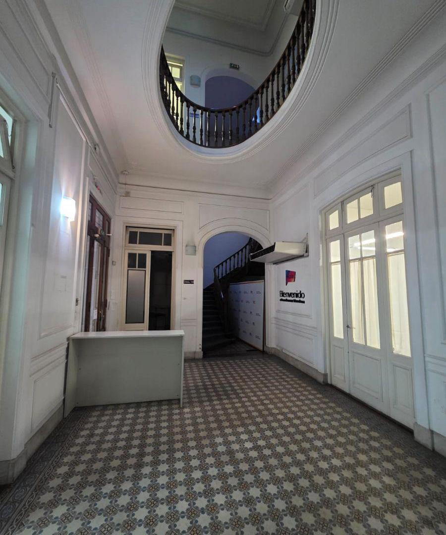 Importante Casona Señorial en el centro de Mendoza