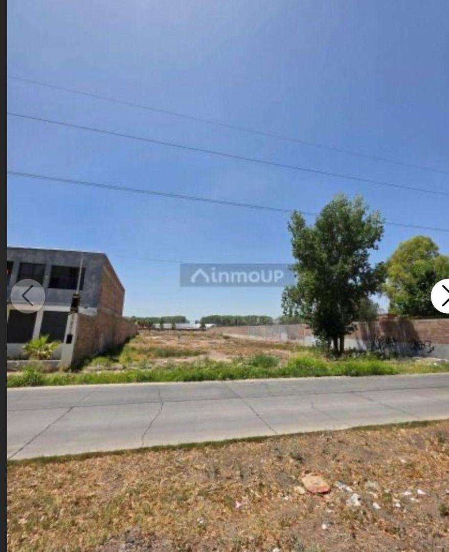 Venta Lote Sobre Acceso Norte, Lateral Este. Vecino a Platinum, Lineal, Hiper Cerámico.
