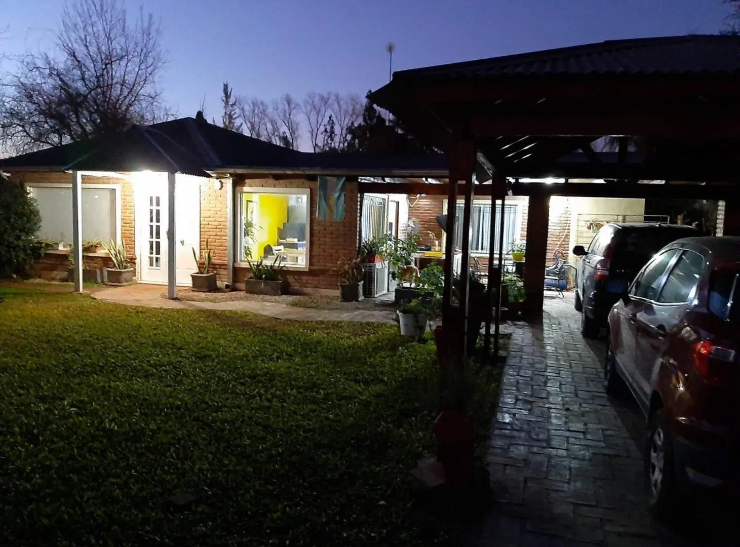 Casa EN ESQUINA POSIBLE COMERCIAL 3
