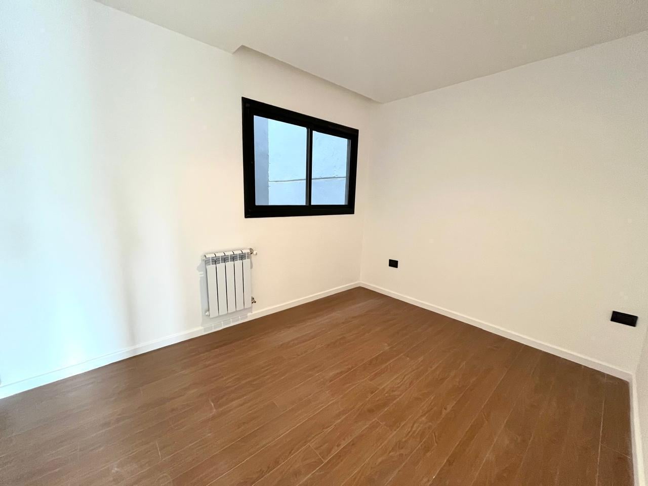 Foto de Departamento 2 ambientes con cochera cubierta a estrenar en zona Aldrey, imagen 2