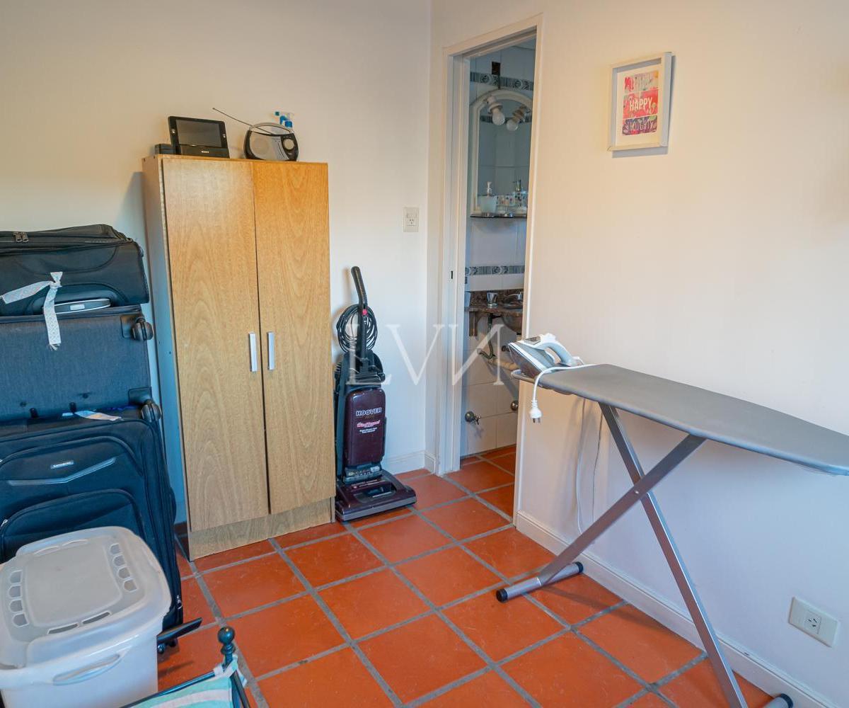 Venta Casa 6 Ambientes con Jardin, Pileta y Parrilla en Lomas de Nuñez 5