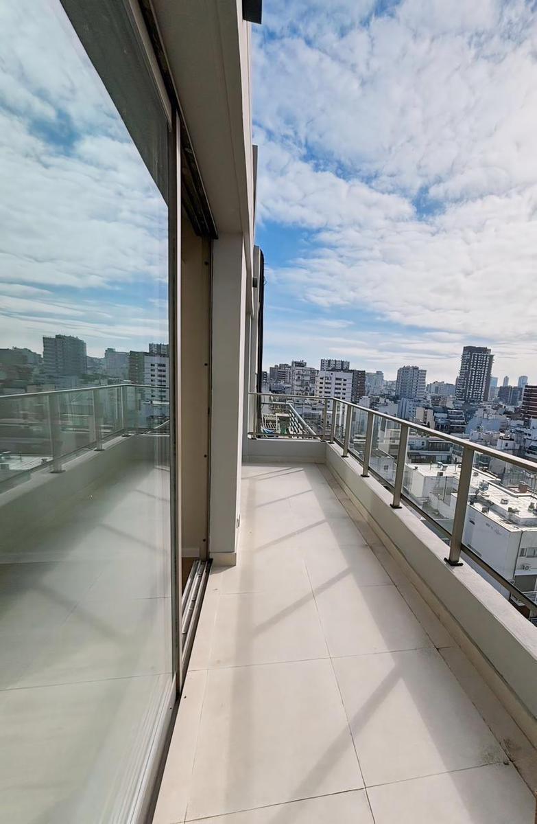Venta Departamento 4 Ambientes con Dependencia y Balcon - Belgrano 3
