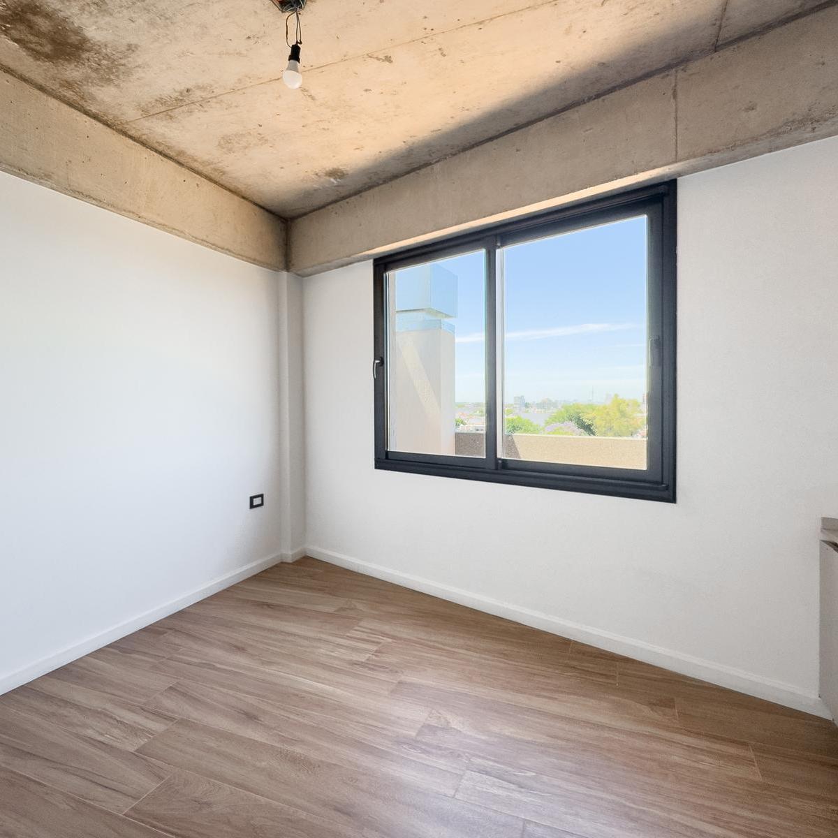 Venta Departamento Semi - Piso 2 Ambientes en Barrio Naón 5