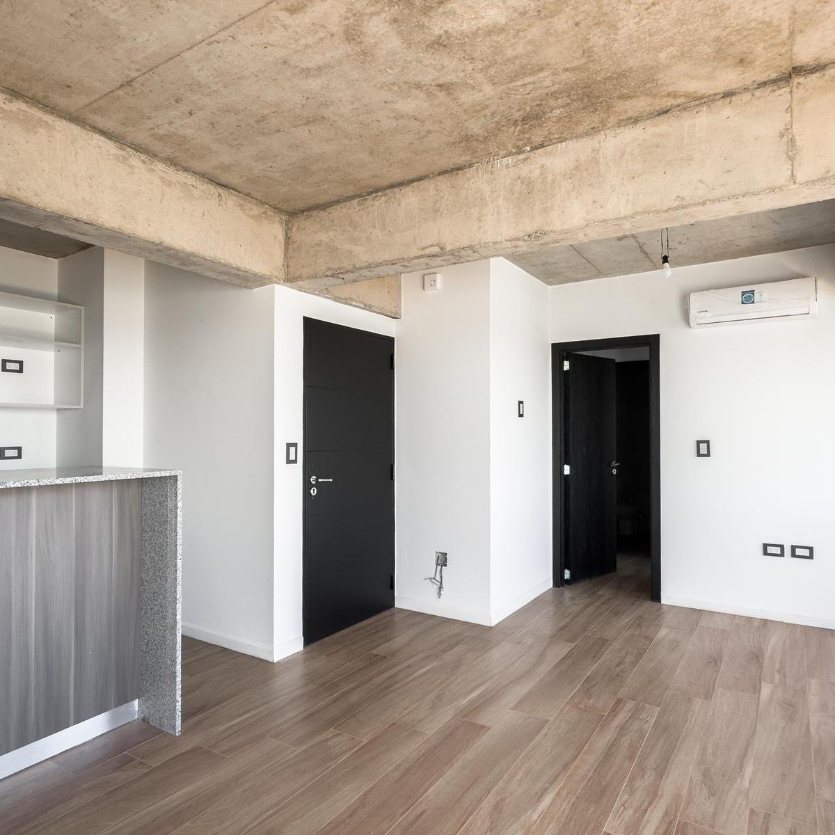 Venta Departamento Semi - Piso 2 Ambientes en Barrio Naón 2