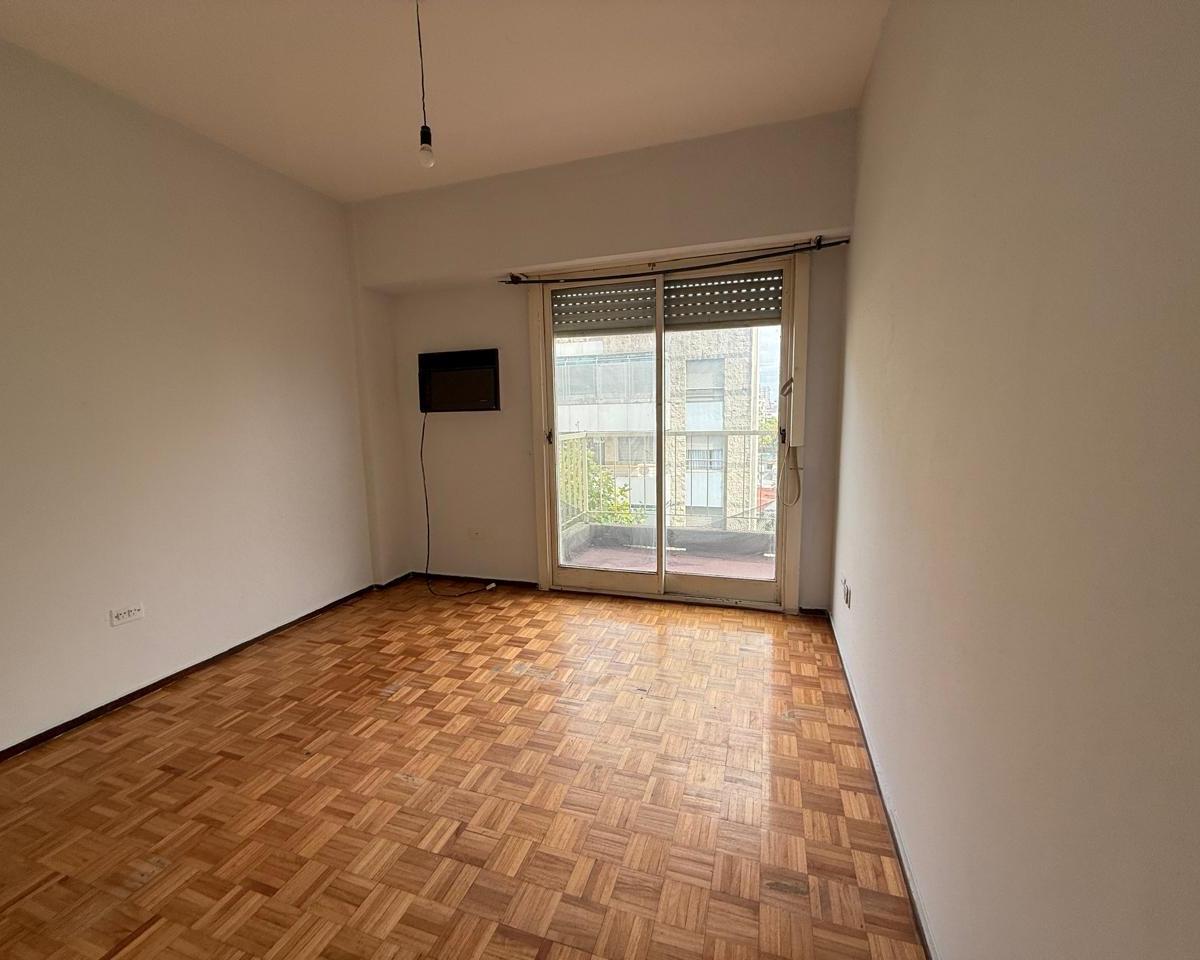 Venta Departamento 3 Ambientes en Liniers 5