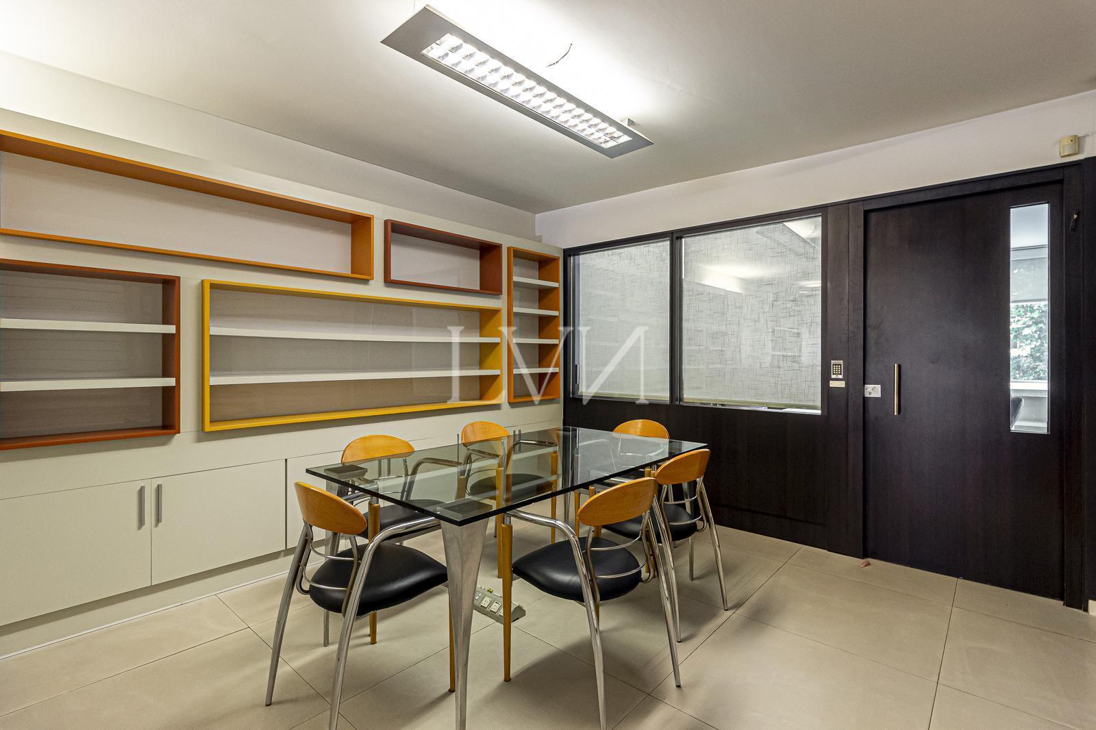 Venta amplia y luminosa Oficina en Palermo