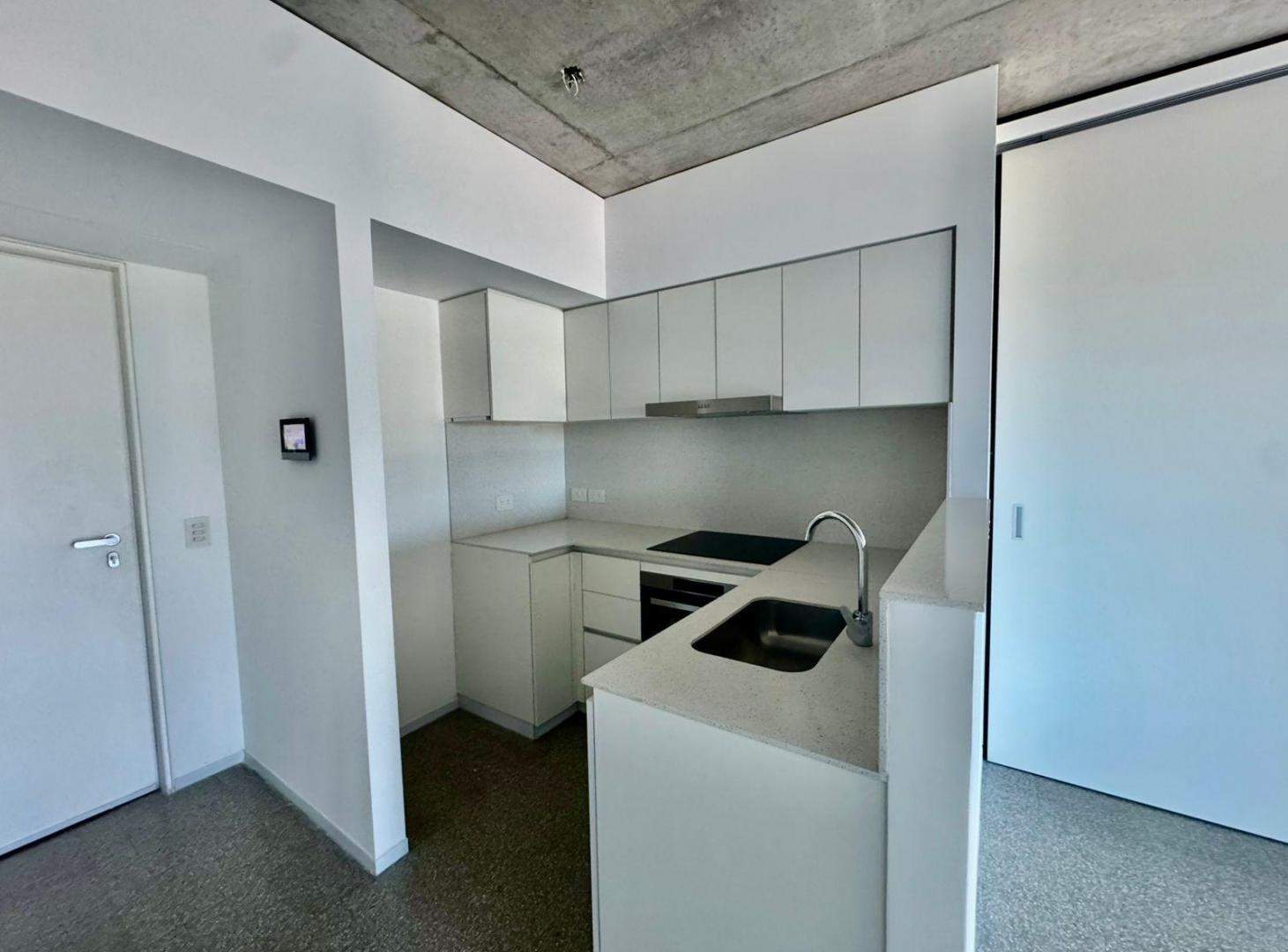 Foto de Venta Oficina 2 ambientes con balcón en Puerto Madero, imagen 2