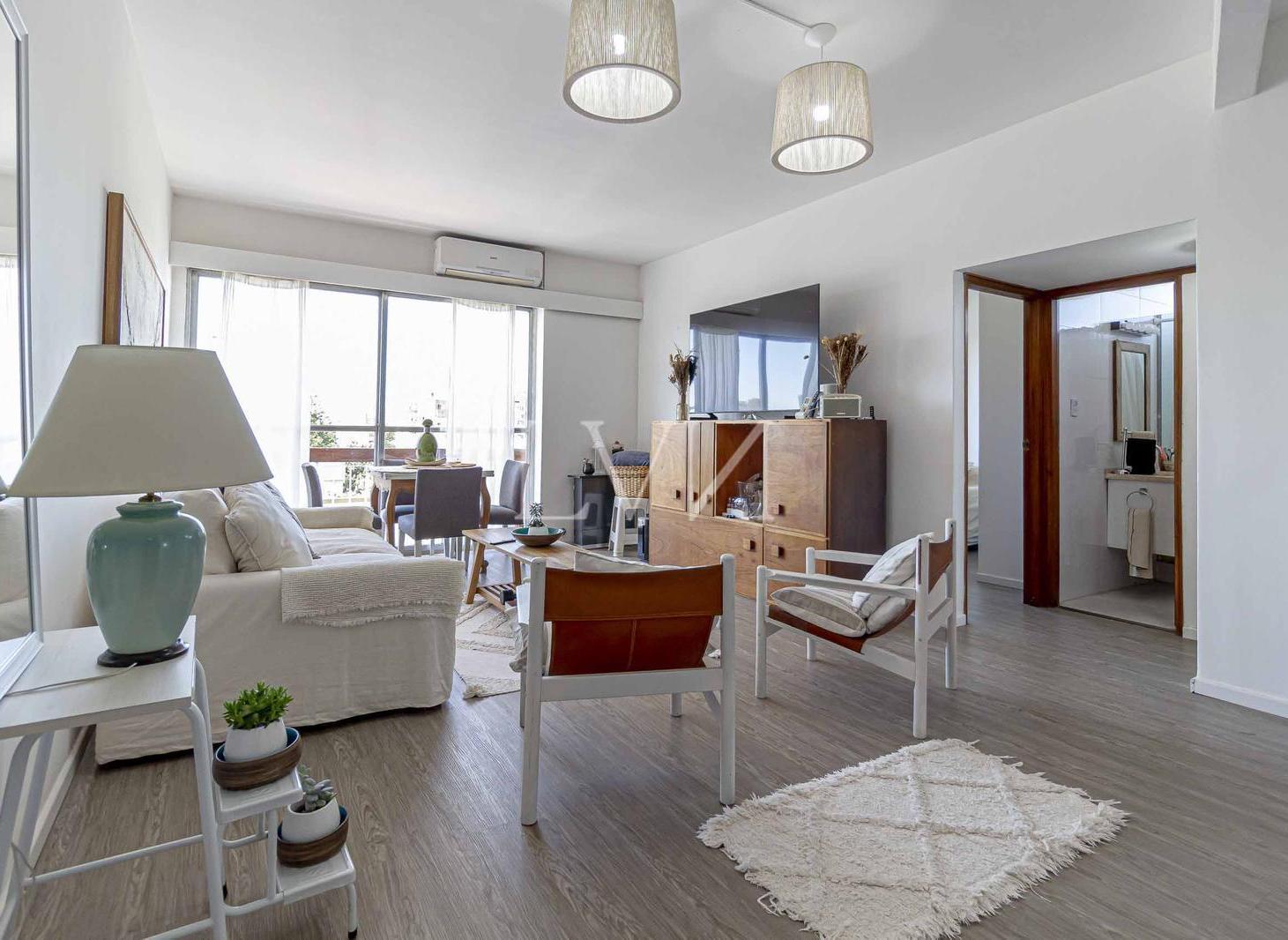 Venta departamento de 3 ambientes reciclado en Villa Devoto