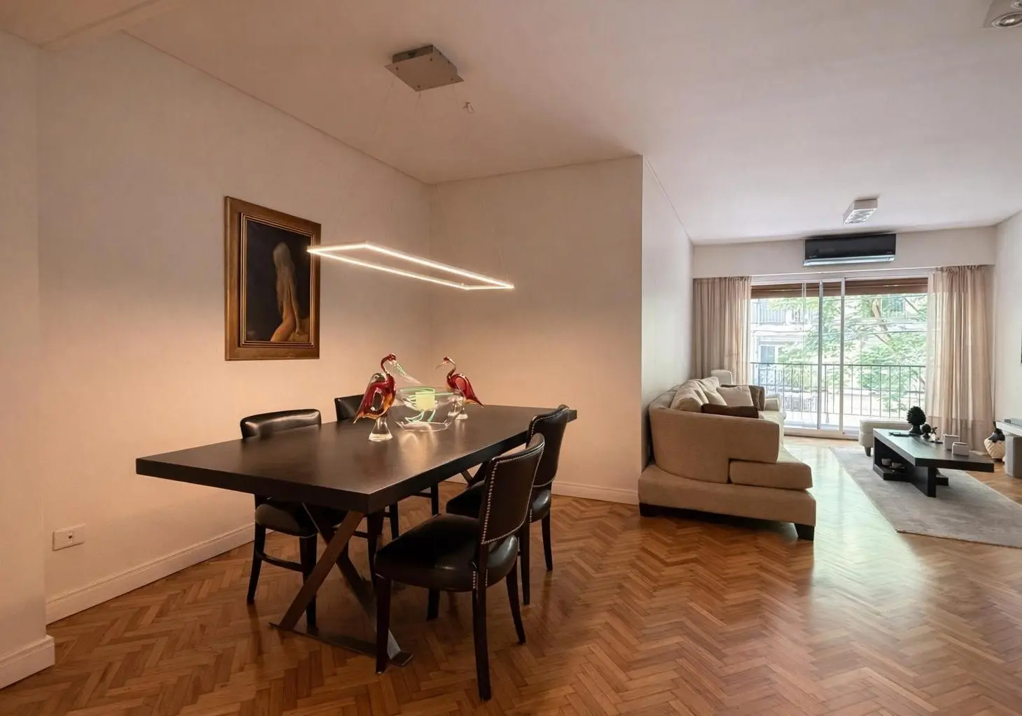 Venta de Departamento de 3 dormitorios con cochera fija y balcón corrido – Palermo 4